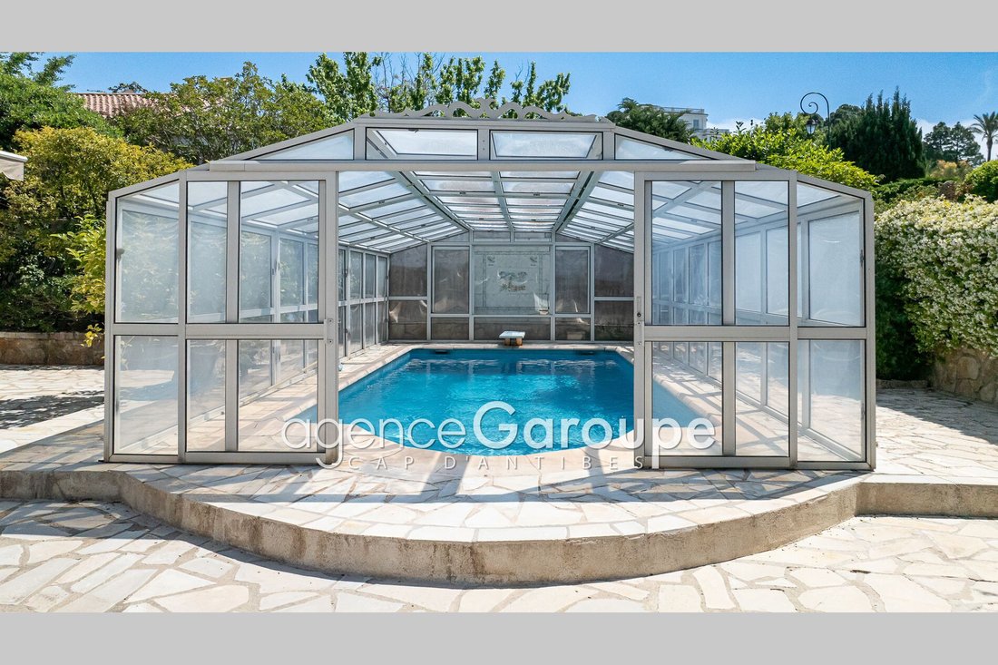 Villa in Antibes, Provence-Alpes-Côte d'Azur, France 4 - 15472421