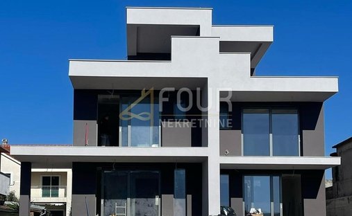 Haus in Tribunj, Gespanschaft Šibenik-Knin, Kroatien 1