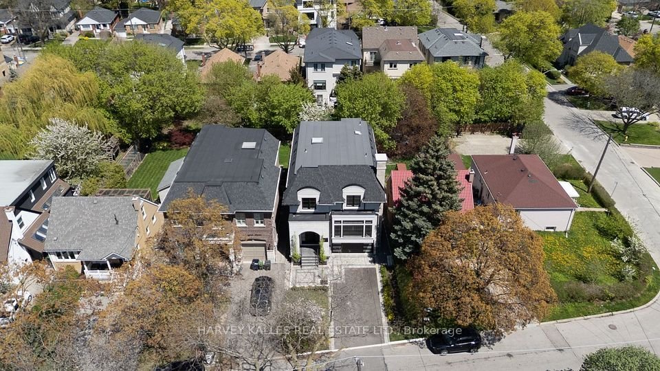 House in Toronto, Ontario, Canada 4 - 15639965
