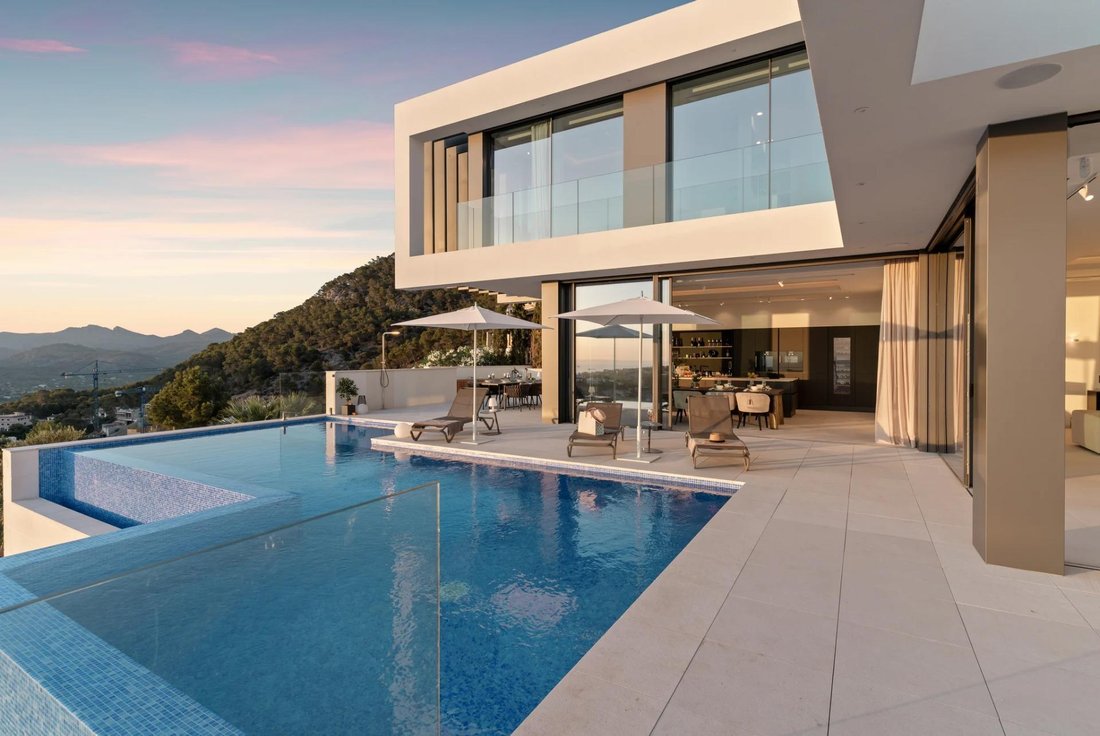 Villa in Balearic Islands, Spain 2 - 15640634