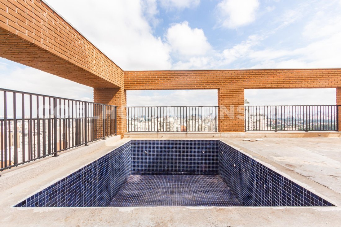 Condo in São Paulo, State of São Paulo, Brazil 2 - 15640202