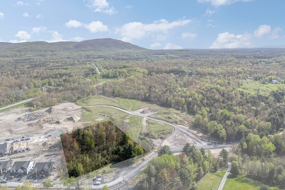 Land in Bromont, Quebec, Canada 3 - 15162464