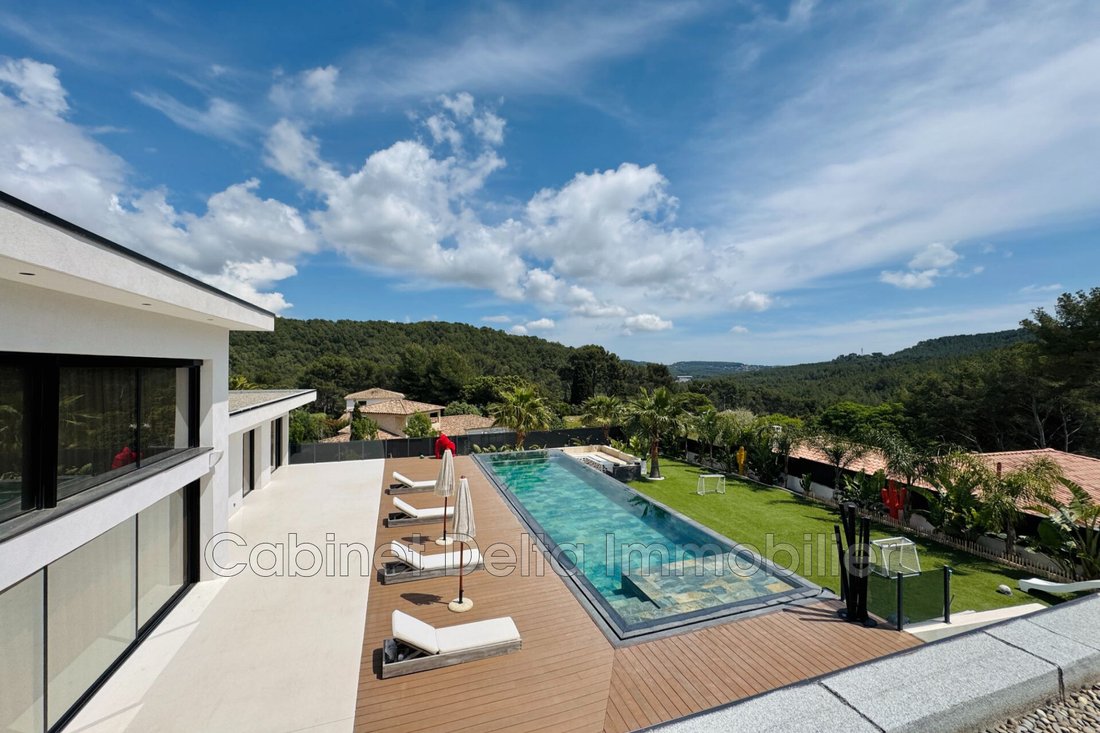 Villa in Bandol, Provence-Alpes-Côte d'Azur, France 3 - 15465402