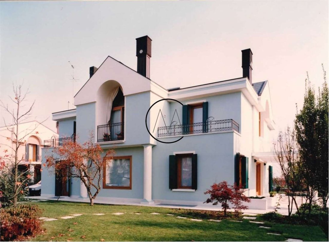 Villa in Silea, Veneto, Italy 2 - 15639267