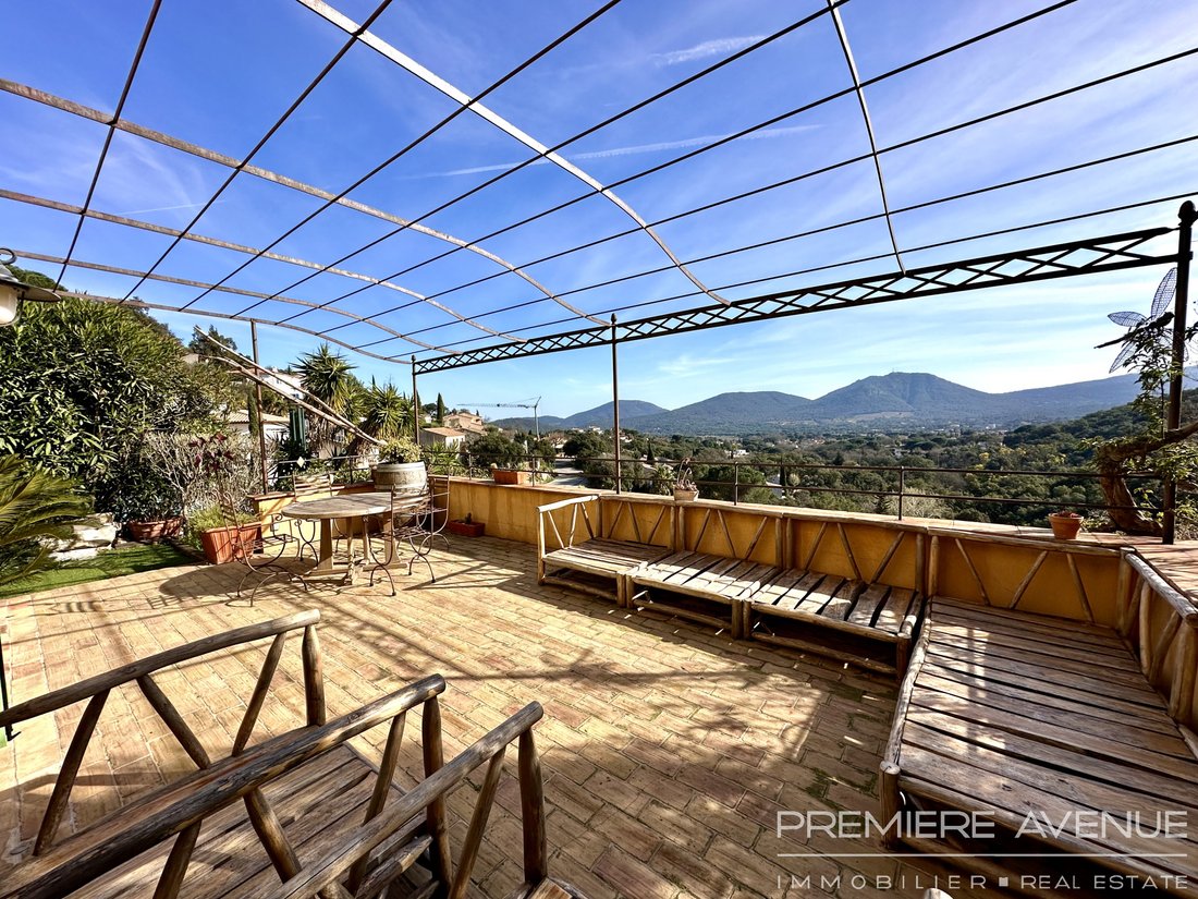 Villa in Le Plan-de-la-Tour, Provence-Alpes-Côte d'Azur, France 3 - 15639324