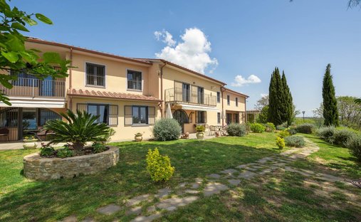 Casa a Passignano sul Trasimeno, Umbria, Italia 1