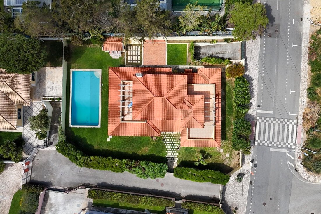 Townhouse in Cascais e Estoril, Lisbon, Portugal 1 - 15640663