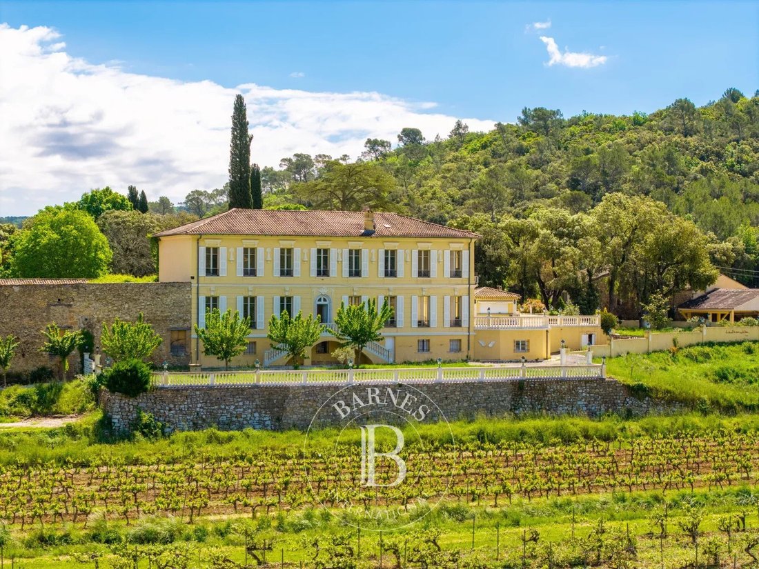 Farm Ranch in Cabasse, Provence-Alpes-Côte d'Azur, France 3 - 15637978