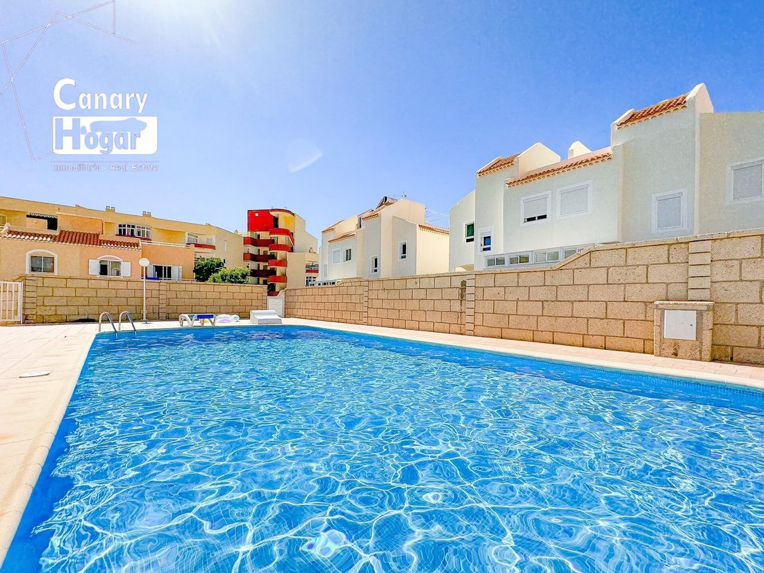 Villa in Costa Adeje, Adeje, Canary Islands 1 - 15639428