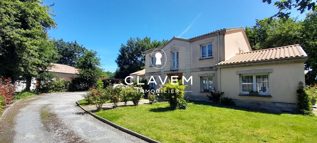 House in Mios, Nouvelle-Aquitaine, France 1 - 14352373