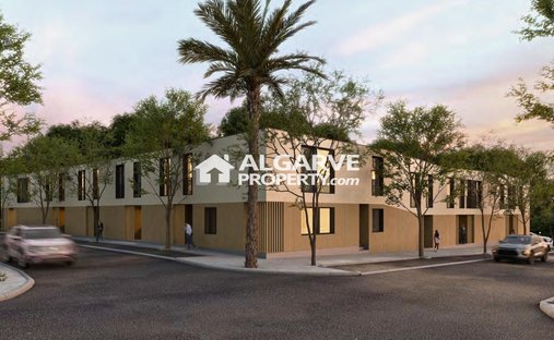 Townhouse in Loule (Sao Clemente), Algarve, Portugal 1