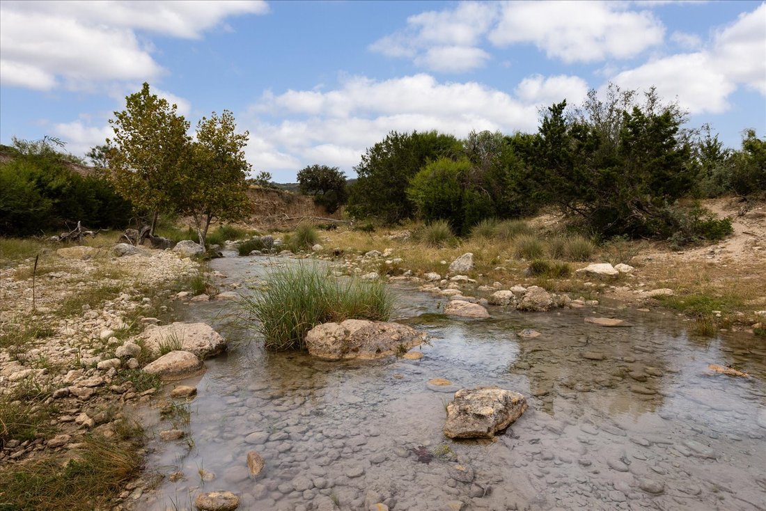 Farm Ranch in Camp Wood, Texas, United States 5 - 15639960