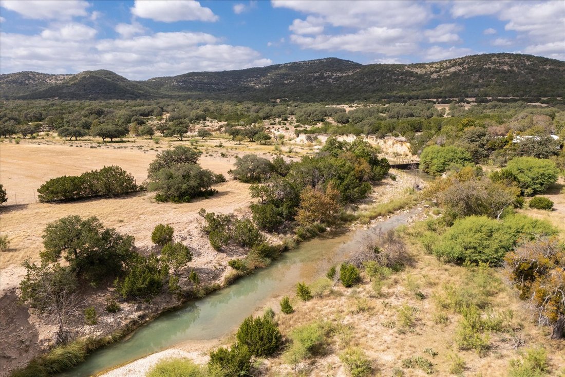 Farm Ranch in Camp Wood, Texas, United States 2 - 15639960