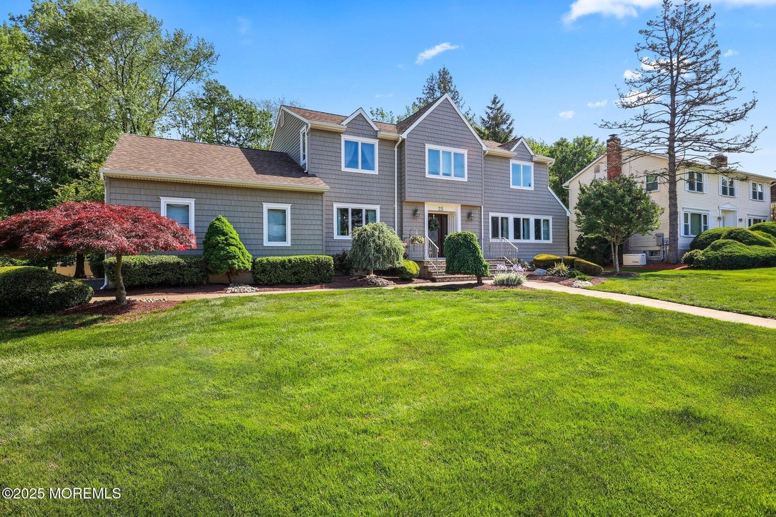 House in Marlboro Township, New Jersey, United States 3 - 15636790