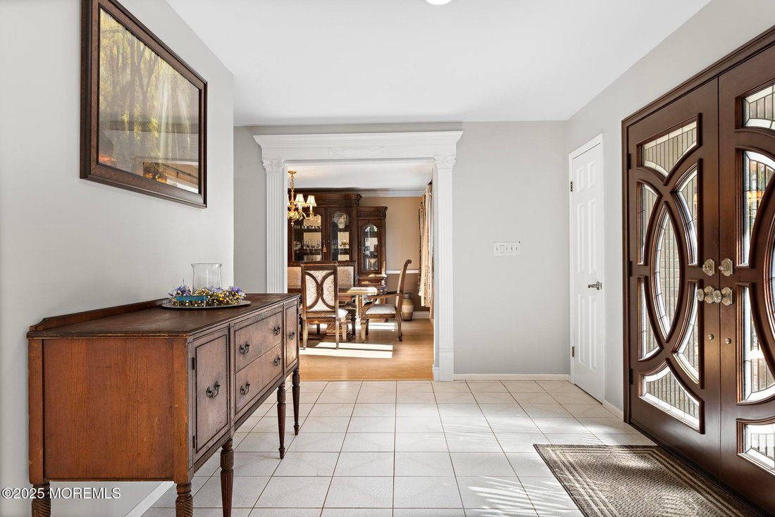 House in Marlboro Township, New Jersey, United States 3 - 15638443