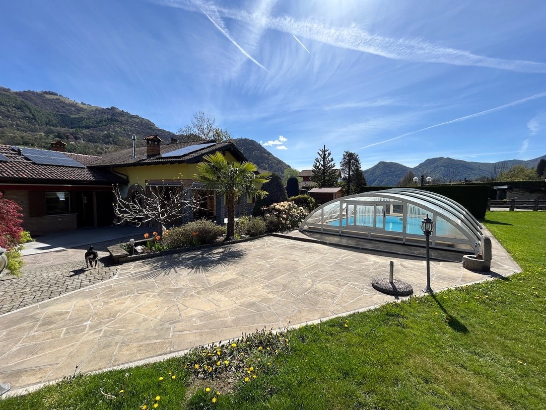 Villa in Casasco d'Intelvi, Lombardy, Italy 1 - 15642078