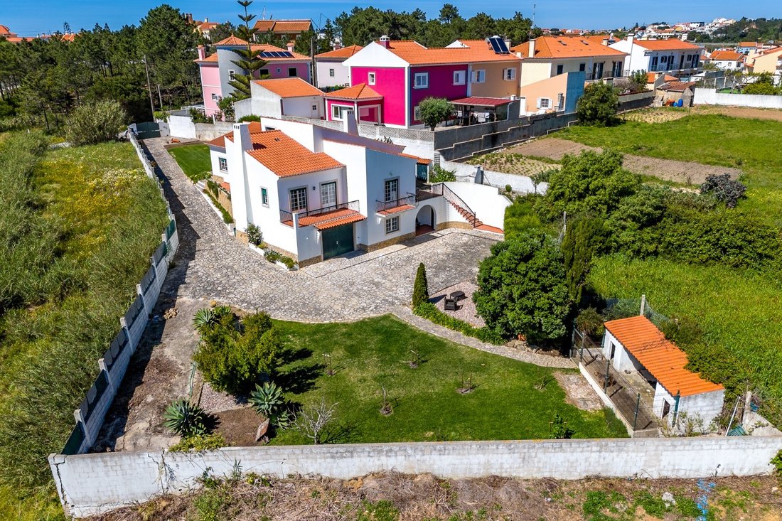 Villa in Carvoeira, Lisbon, Portugal 1 - 15642116