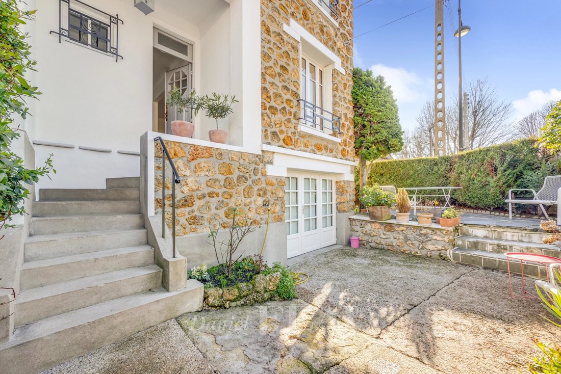 House in Le Chesnay, Le Chesnay-Rocquencourt, France 2 - 15642473