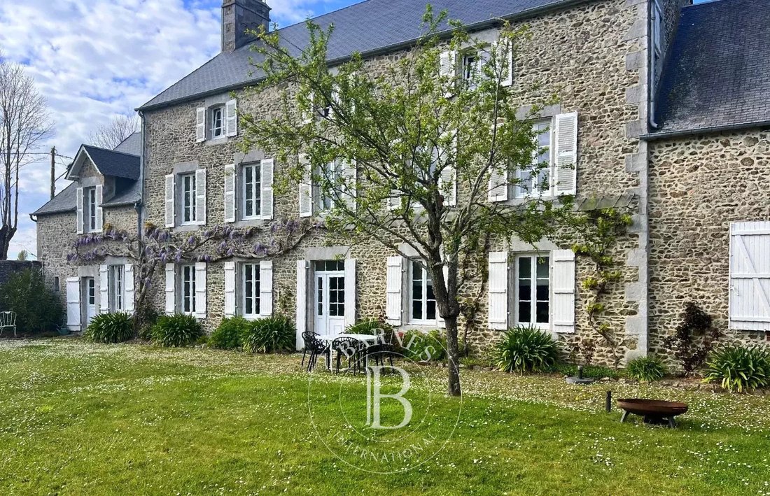 House in Gouville-sur-Mer, Normandy, France 1 - 15188874