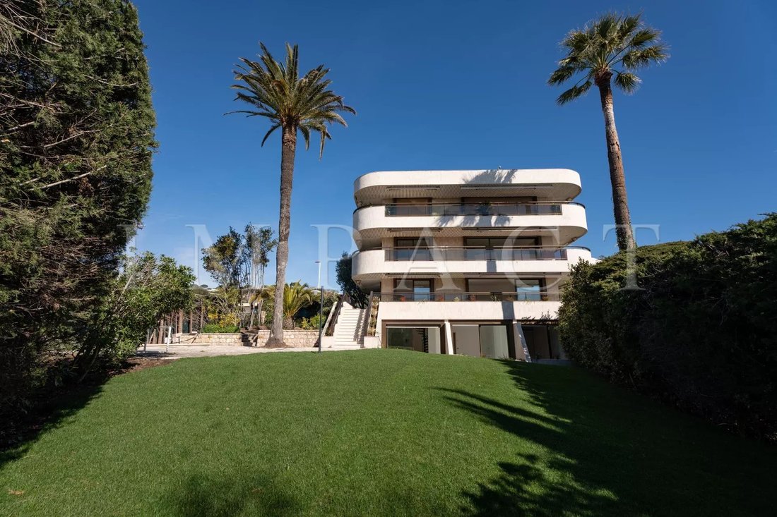 Apartment in Croix des Gardes, Cannes, France 2 - 13983506
