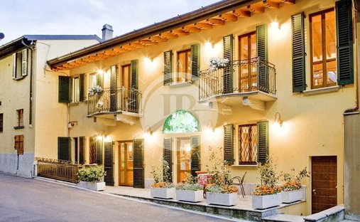 Nesso, Lombardy, Italy 1