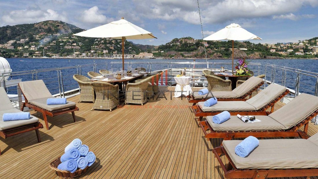 Motor Yacht in Athens, Greece 4 - 15617781