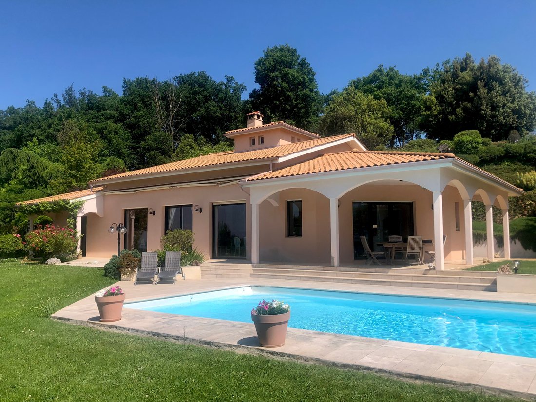 Villa in Saint-Lattier, Auvergne-Rhône-Alpes, France 1 - 15643383