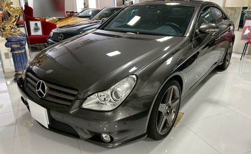 2005 Mercedes-Benz CLS 55 AMG  in Shinjuku city, Japan 1