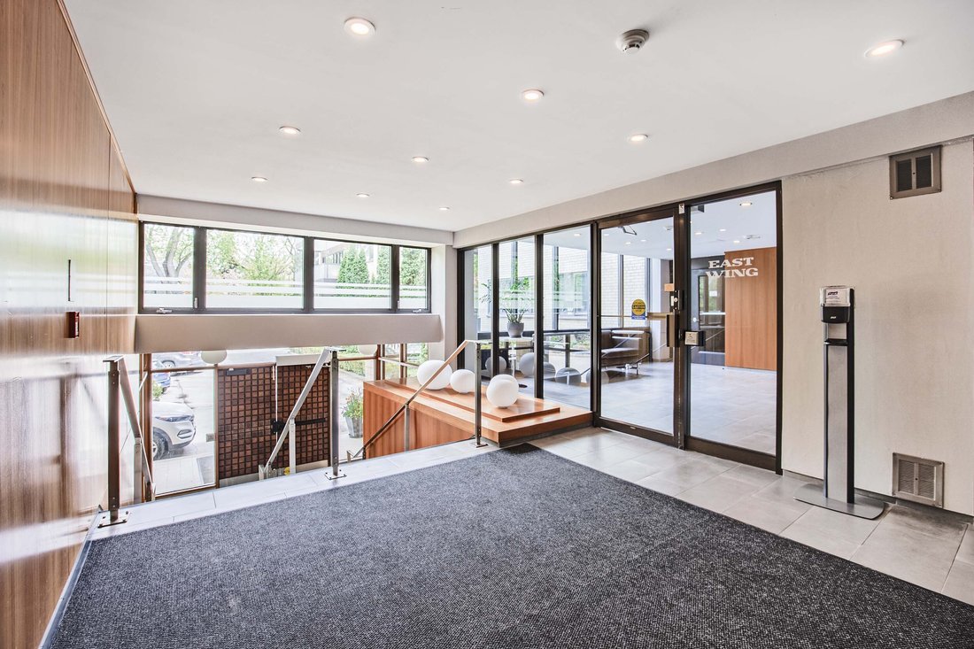 Condo in Toronto, Ontario, Canada 3 - 15648031