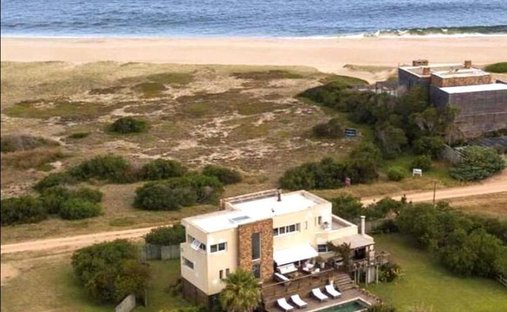 House in Santa Mónica, Maldonado Department, Uruguay 1