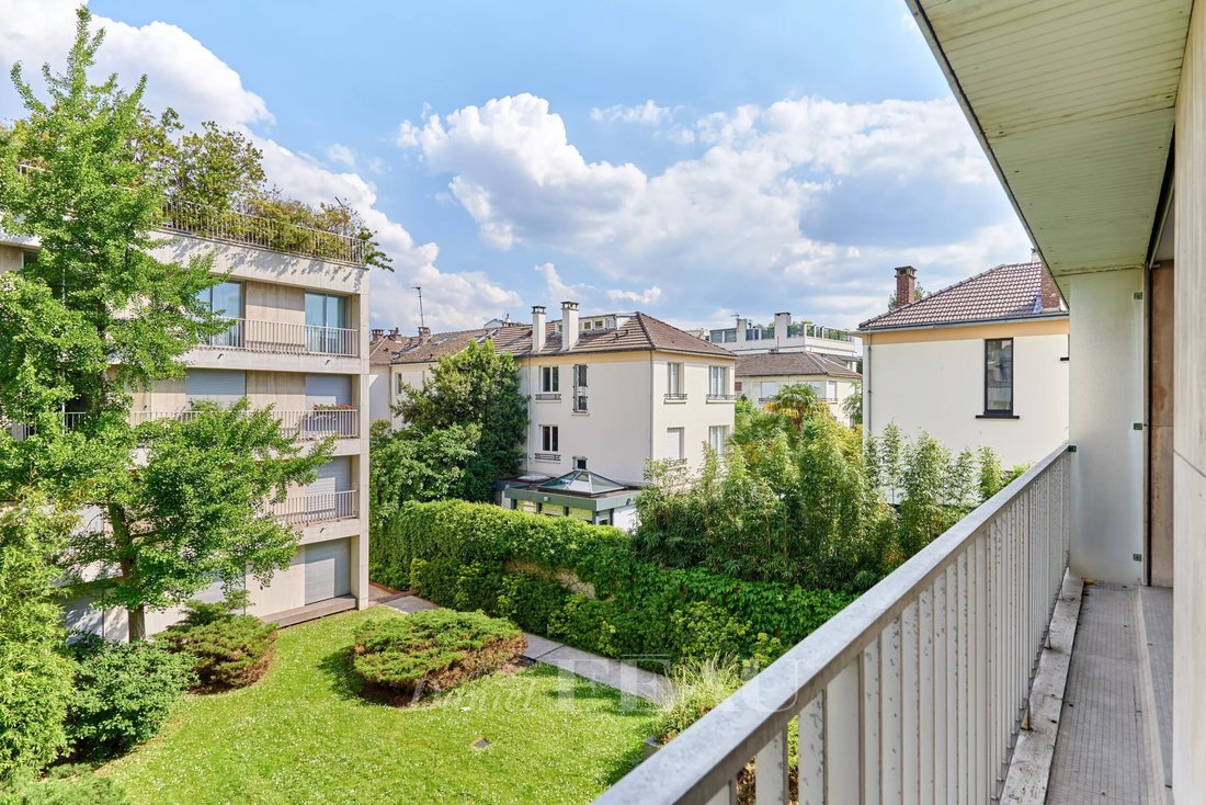 Apartment in Saint James-Delabordère, Neuilly-sur-Seine, France 5 - 15643718