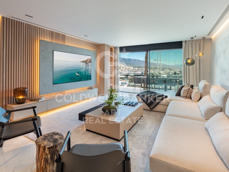 Apartment in Puerto Banus, Marbella, Spain 2 - 15459065