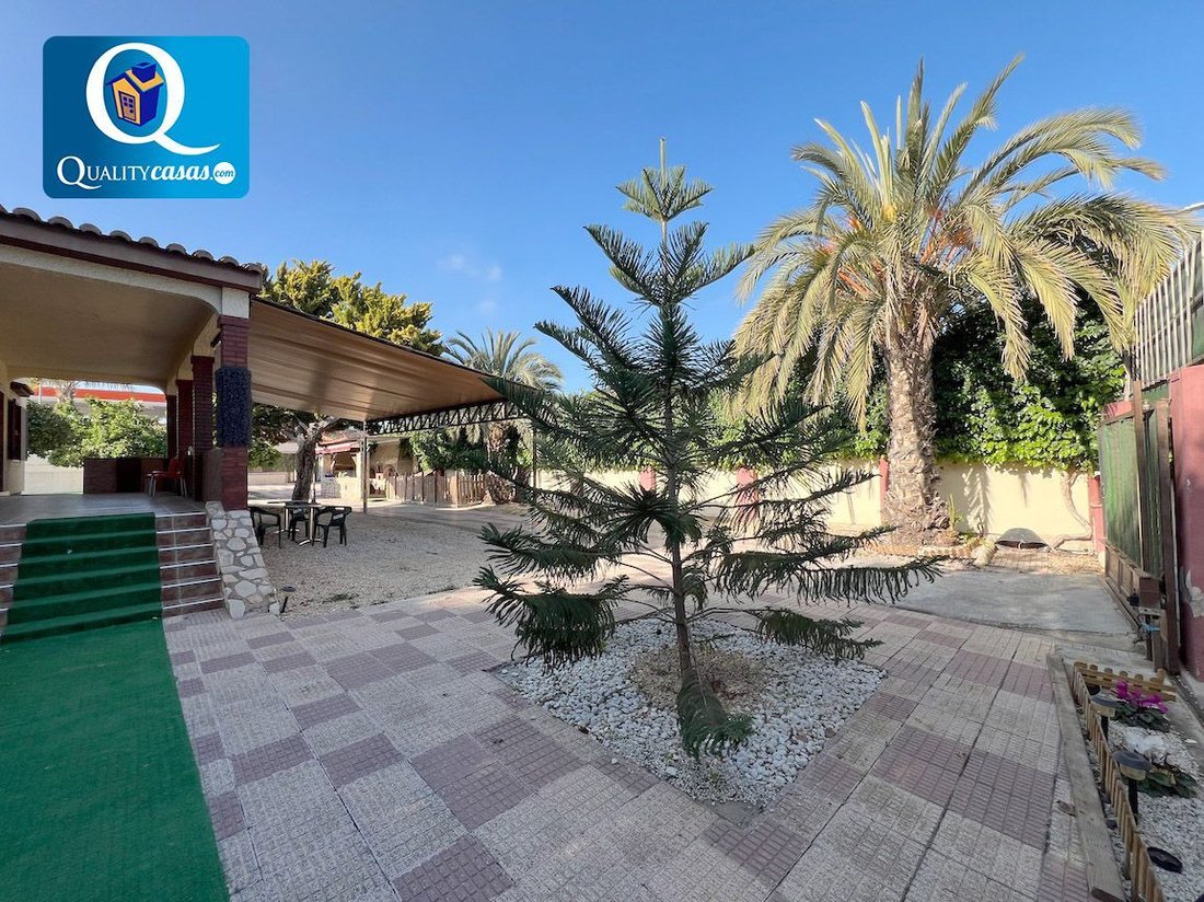 Villa in Alicante, Valencian Community, Spain 2 - 15645167