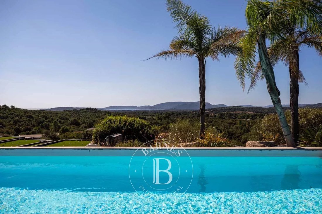 Villa in Lecci, Corsica, France 4 - 12953110