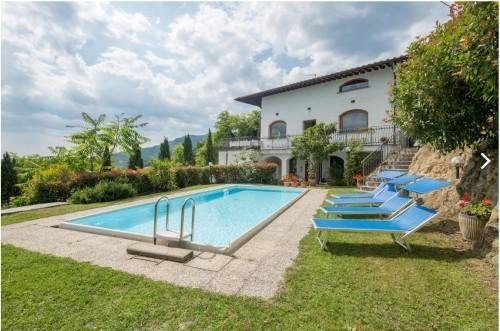 Villa in Center, Pescia, Tuscany 1 - 15649223