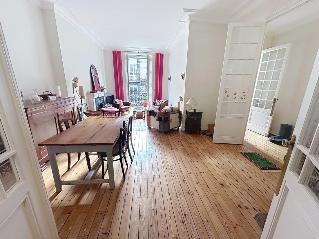 Apartment in Hôtel de Ville-Quinconce-Saint Seurin-Fondaudège, Bordeaux, France 2 - 15643937