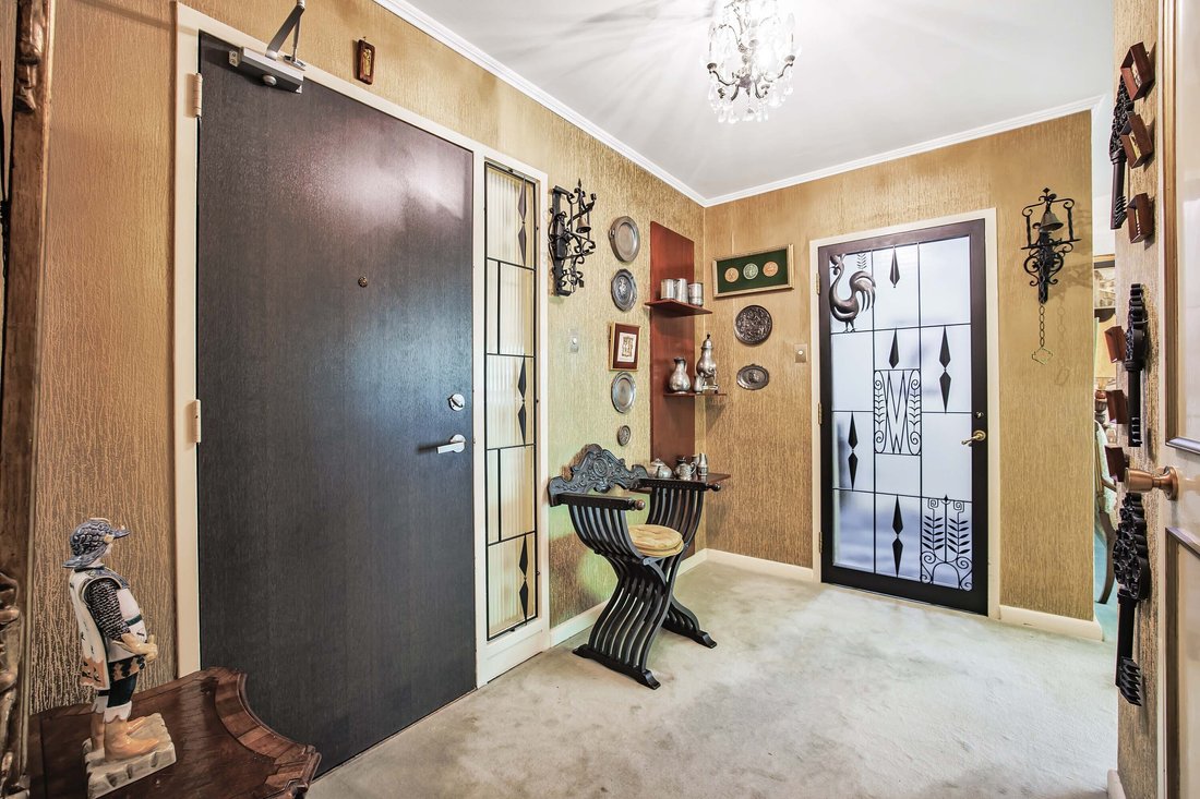 Condo in Toronto, Ontario, Canada 5 - 15648031