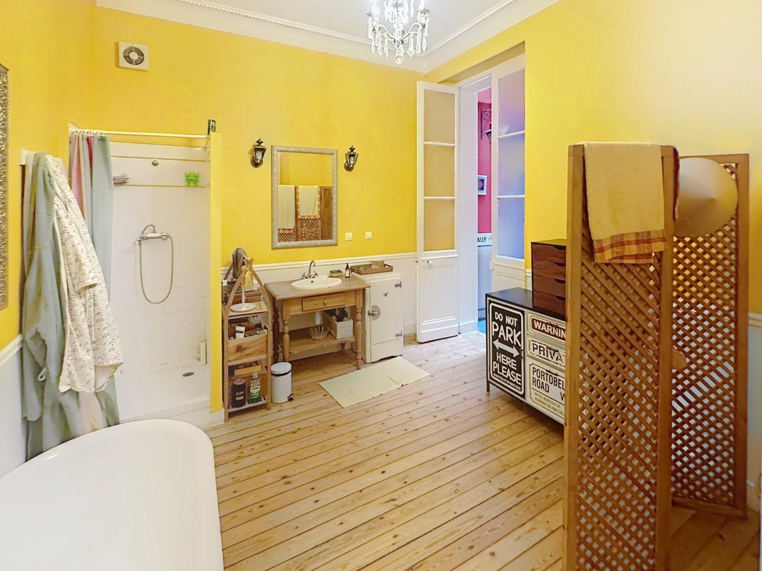 Apartment in Hôtel de Ville-Quinconce-Saint Seurin-Fondaudège, Bordeaux, France 4 - 15643937