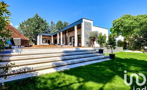 House in Garrigues-Sainte-Eulalie, Occitania, France 1