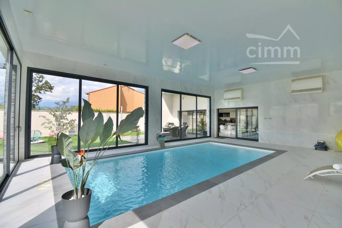 Villa in Thuir, Occitania, France 5 - 15643562