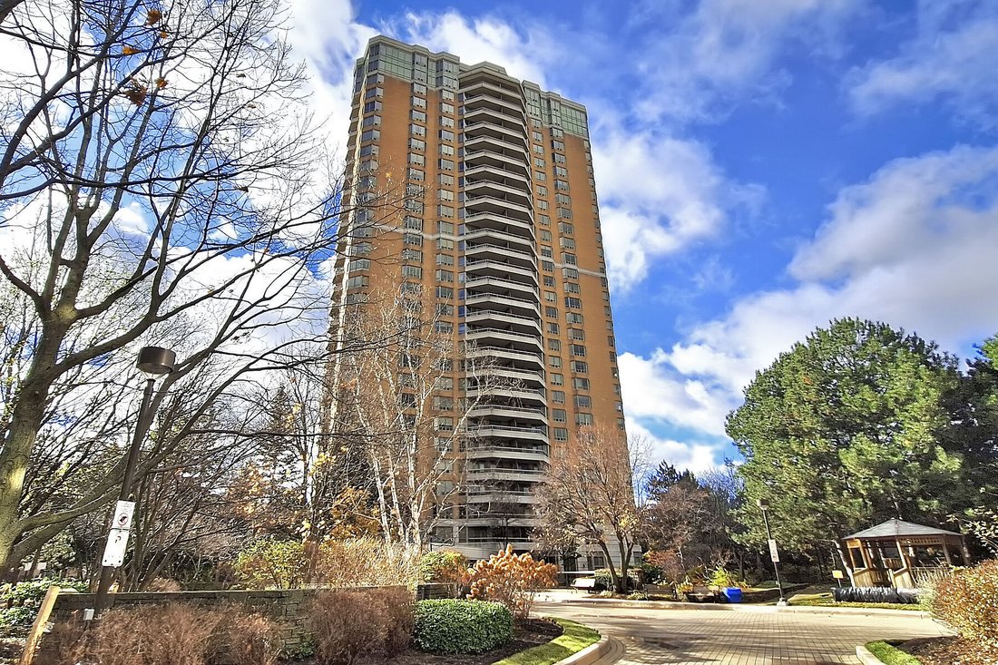 Condo in Toronto, Ontario, Canada 5 - 15652303