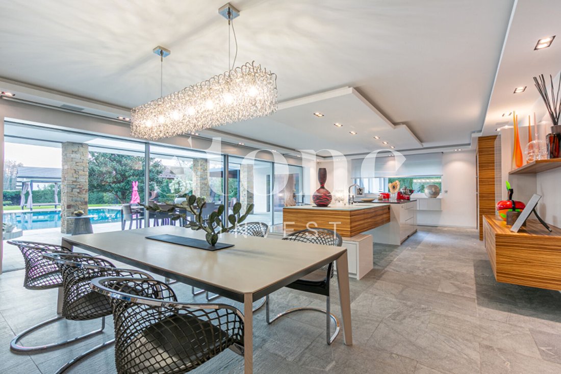 Villa in Est, Ville-la-Grand, France 2 - 15646765