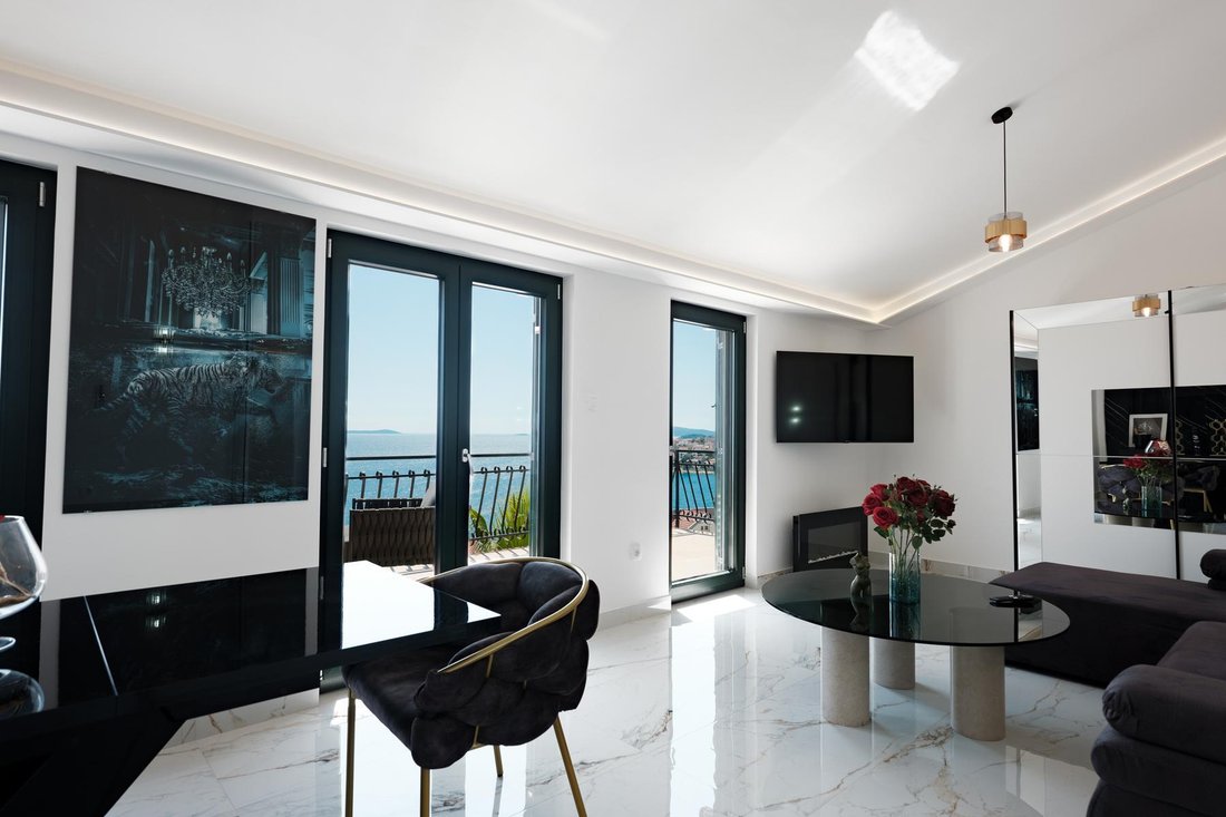 Villa in Okrug Gornji, Split-Dalmatia County, Croatia 2 - 15322291