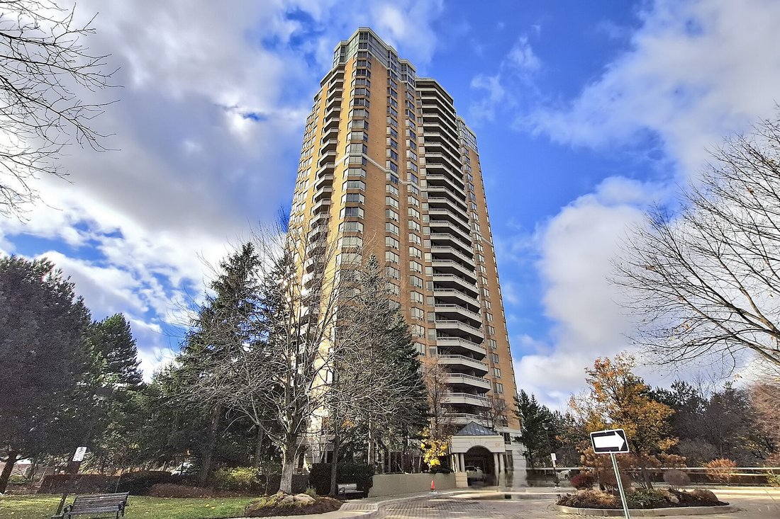 Condo in Toronto, Ontario, Canada 4 - 15652303