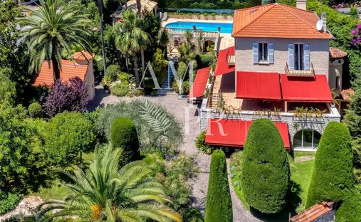 Villa in Vieux Cannet, Le Cannet, France 1