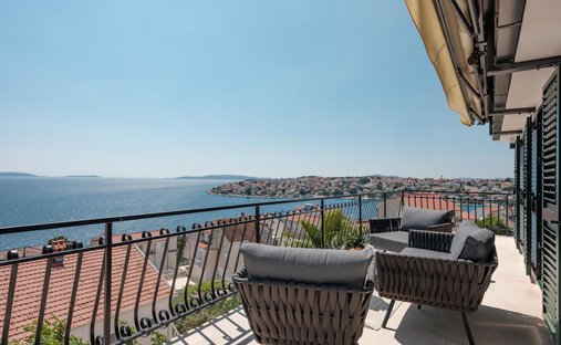 Villa in Okrug Gornji, Gespanschaft Split-Dalmatien, Kroatien 1