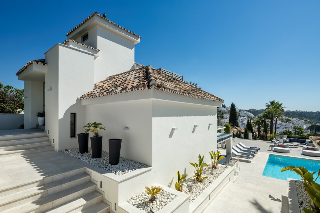 Villa in Nueva Andalucia, Marbella, Spain 5 - 15650501