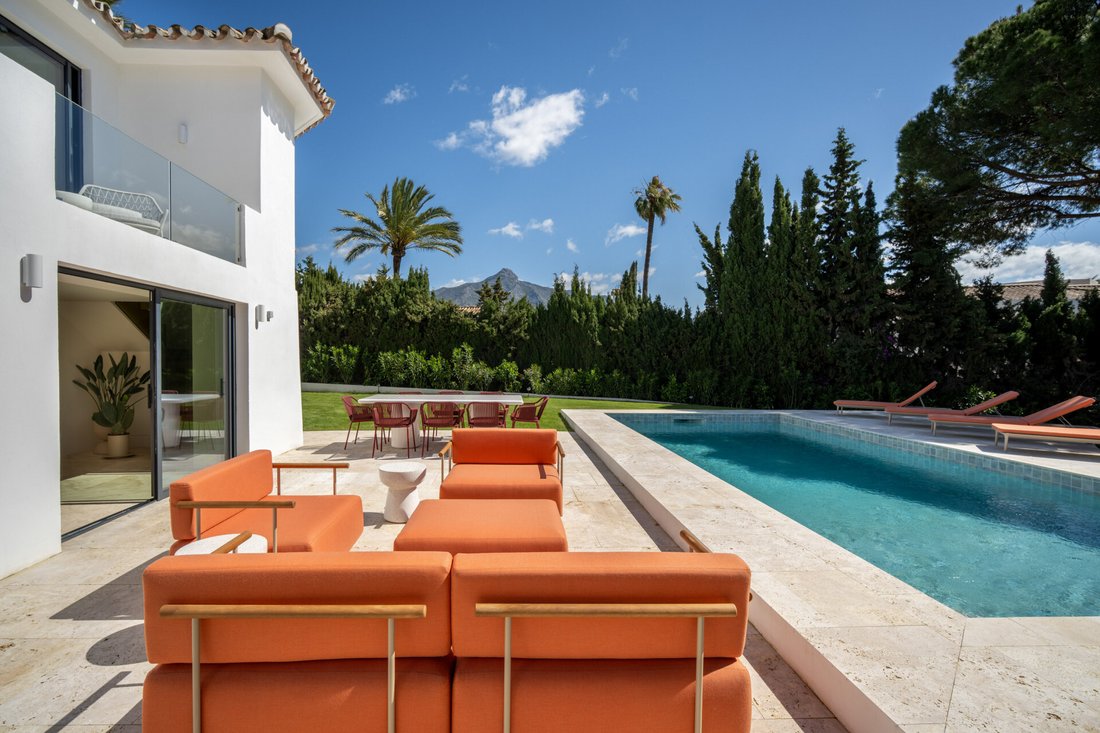 Villa in Nueva Andalucia, Marbella, Spain 3 - 15650499