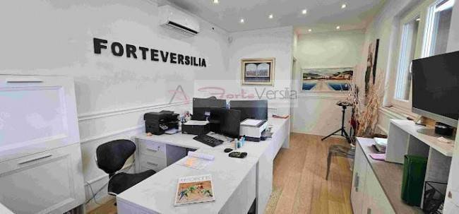 Land in Caranna-Vaiana, Forte dei Marmi, Tuscany 3 - 15645676
