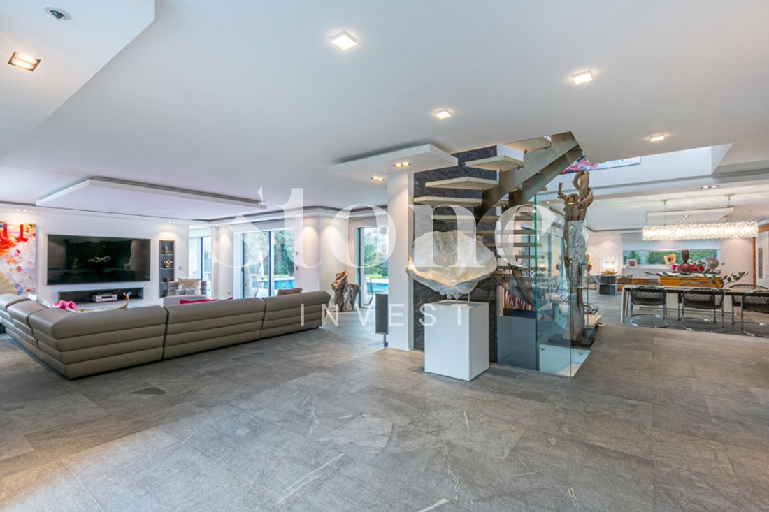 Villa in Est, Ville-la-Grand, France 3 - 15646765
